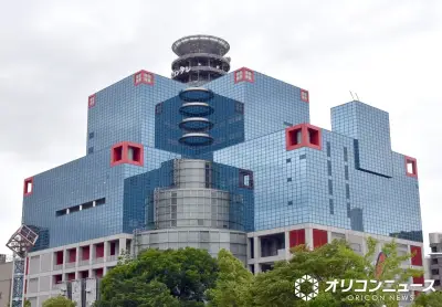 宝塚記念で豪雨、史上初の親子連覇達成にファン騒然