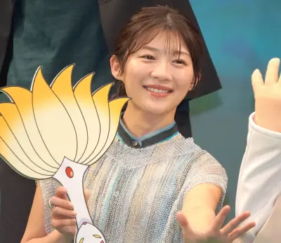 伊藤沙莉、愛犬の名前「あじこ」と「こすけ」初公開！『クレしん』シロと対面希望