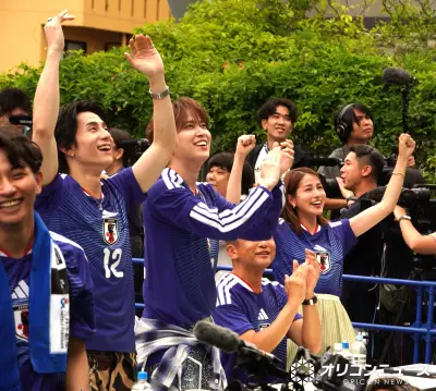 【W杯2026】日本先制に渋谷PV会場歓喜、永島優美アナとINI西洸人がファンと喜び共有