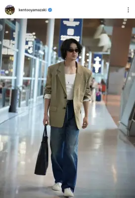 山崎賢人、パリで“別次元級”私服ショット公開！ファン絶賛のスタイル