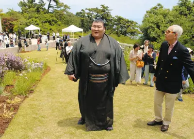 熱海富士が名古屋場所へ抱負「全部勝つつもり」MOA美術館式典に登場
