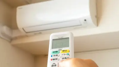 エアコンの古さでも使い方でもない…夏の電気代が上がる「涼しくならない家」の最大の原因