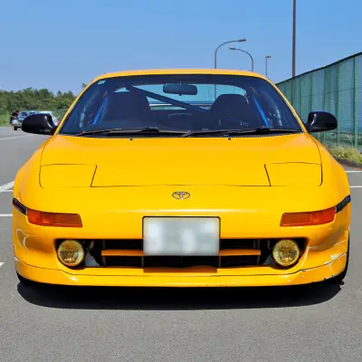 若き女性オーナーが語るトヨタMR2の魅力とカーライフ
