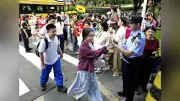 中国「高考」出願者2年連続減、AI不正防止に金属探知機や眼鏡検査