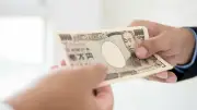 年収1500万円でも貯蓄ゼロ…58歳夫婦の家計を蝕んだ「13本の保険」の正体