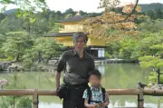 59歳でパパに、21歳息子が語る「父のそばにいたい」理由と日本を選んだ真実