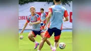 サッカー日本代表が事前合宿開始、堂安律が軽快な動きを披露「気持ちを抑える方がいい」