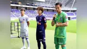 サンフレッチェ広島、来季新ユニホーム発表 ホームは備後絣、アウェーはお好み焼きモチーフ