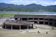 旧大川小校舎の保全工事開始、遺族の寄付活用