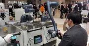 「まるで一般もめん」と話題の「人型重機」の技術を市販ロボに搭載するスタートアップ