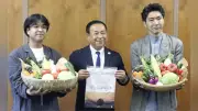 映画「メモリィズ」主演・柄本佑さん、坂西監督が大分・竹田市に感謝 撮影協力に笑顔