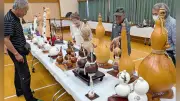ひょうたん縁起物で注目集める 富士で作品展「豊臣兄弟！」きっかけに関心高まる