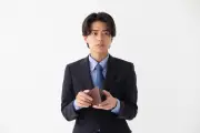 「NISA貧乏」に陥らないための投資術：月3万円でも老後3000万円可能