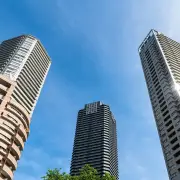 日銀追加利上げで住宅ローン変動金利はどう変わる？固定金利とフラット35の最新動向