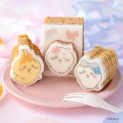 ちいかわ×カタヌキヤ、リボン付き型ぬきバウム新発売！いちご・ミルク・メープル