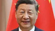中国プロパガンダ機関が専門家の名前を悪用、500ドルで記事捏造の実態