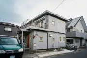 EV市場の成長鈍化、日本メーカーの戦略転換迫られる