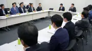 食料品消費税1％案に自民党内から異論噴出、財源議論先送りで混乱