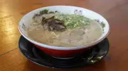 福岡ラーメン職人たちの豚骨と気骨：中心部から遠ざかる良店の魅力