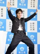 JO1豆原一成、ふなっしーと息ぴったり「豆汁ぶっしゃー！」誕生日サプライズで会場温まる