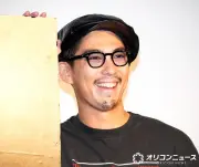 賀来賢人、久々のマニュアル車でエンスト連発 映画舞台挨拶で観客の質問に即答