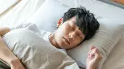睡眠不足も寝すぎも臓器老化を加速、最適睡眠時間と回復法を解説