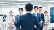 「応援してる」は三流上司、一流は資料を差し出す…言語学者が教える慕われる上司の神フレーズ