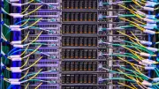 AIインフラ需要で社債発行過熱、マン・グループがバブルリスク警告