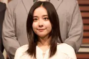 堀田真由、ドラマ『一次元の挿し木』でほくろをメイク消し“10代”演じるこだわり