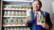 豆苗30年100円の謎：村上農園社長が明かす「値上げしない」戦略の真実