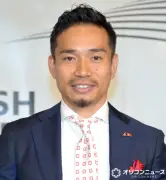 長友佑都、39歳でW杯5大会連続出場達成 白バンドにSNS注目