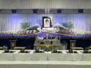 中村玉緒さん通夜、和田アキ子と明石家さんまが参列し言葉交わす