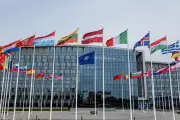 NATO、ウクライナに13兆円の新軍事支援を検討 米メディア報道