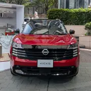 日産新型キックス、カローラクロス、ヴェゼルと比較：激戦SUV市場での戦略