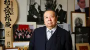 Z世代に人気の「NiziU」が描く新たなアイドル像と市場戦略