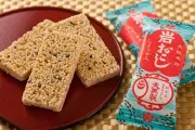 大阪銘菓「岩おこし」がソフトクリームに！吹田SAで期間限定販売