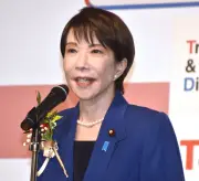 高市早苗首相の専用車がトヨタ『センチュリー』SUVに新調、2700万円の「走る執務室」
