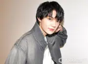 佐野勇斗がメンバーとの温泉5ショット公開「50年後も一緒に」曽野舜太が「背中洗う」と反応
