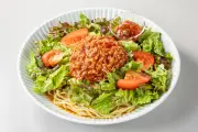 セブン-イレブン関西限定「おは朝」コラボ8品発売、占いおむすびやタコス冷し中華
