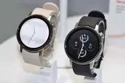 シャープ初スマートウォッチ「からだメイトWatch」、食事カロリー自動測定で健康管理をサポート