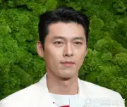 ソン・イェジン、ヒョンビンとの密着夫婦ショット連投「ものすごく幸せそう」