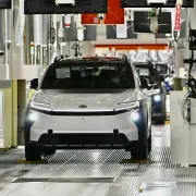 スバル矢島工場の「究極の混流」生産方式、ICEとBEVを同一ラインで製造