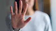 「ノーが言えない」原因は脳の仕組み、20万年前から変わらず