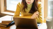東洋経済の最新記事をAIで再構成：2025年の日本経済を読む
