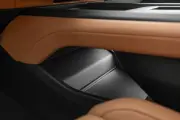 トヨタの新型EV「bZ4X」、航続距離500km超えで市場に挑む