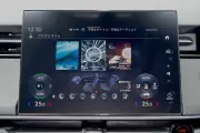 トヨタ、EV販売目標を下方修正へ 中国市場の競争激化で
