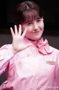 トリンドル玲奈、第1子出産後初舞台で赤ちゃんの顔まね告白