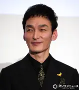 草なぎ剛、第1子誕生後初イベントでゲーム参加「バナ穴」公開記念