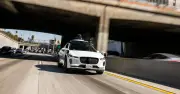 Waymo、高速道路の工事区間進入リスクでリコール　3871台の走行制限