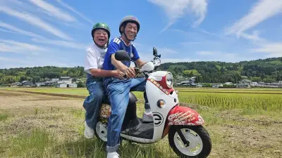 『充電旅』に明石家さんまが3年ぶり登場、新潟で一人充電探しと定番曲熱唱